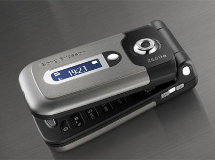 z550.jpg z550 Sony Ericsson muestra sus nuevos modelos: Z558, W830, W958c, Z550a