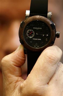 titanic-dna-watch.jpg titanic-dna-watch.jpg