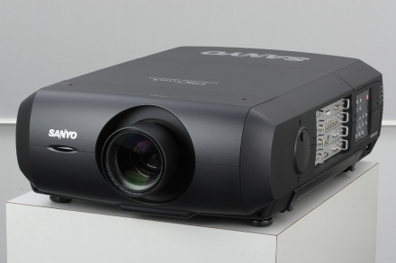 sanyo pro projector 1 foto en Technocracia.com sanyo-pro-projector-1 Sanyo presenta el proyector más brillante del mundo