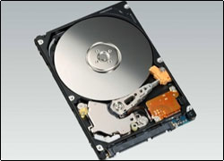hitachi500gb Hitachi Travelstar 5K500, una laptop con 500GB de almacenamiento