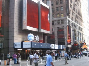 Fachada de la Tienda AT&T en Times Square