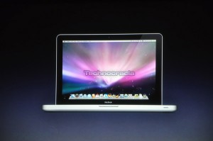 apple-laptop-event-080 apple laptop event 080 300x199 Apple anuncia nuevas MacBook y MacBook Pro