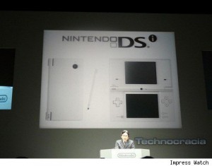 Satoru Iwata anuncia el nuevo DSi