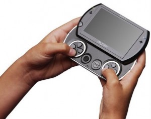 psp go ofi re06 300x237 PSP Go! es presentada oficialmente por Sony